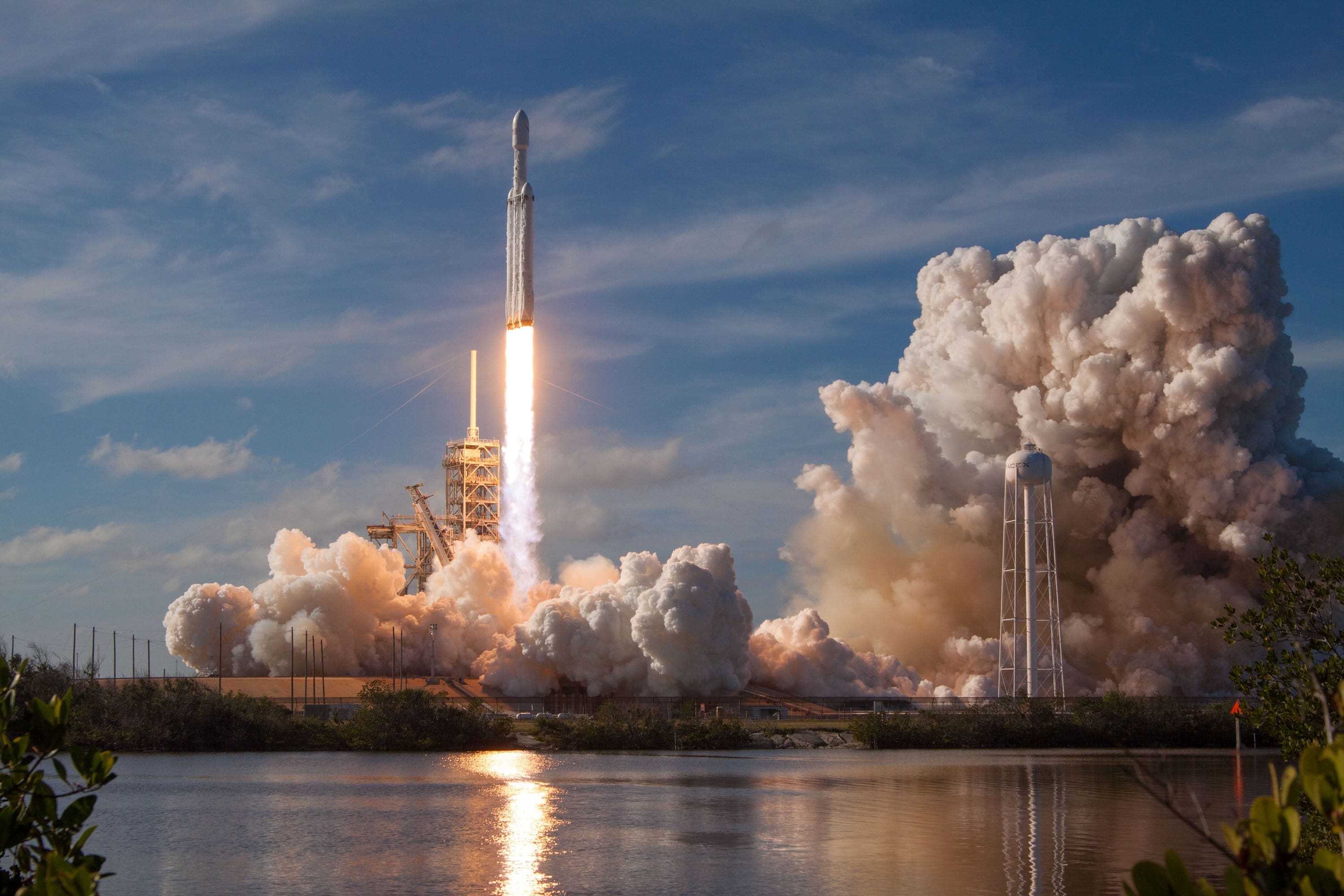 3 problemas comunes a la hora de escalar aplicaciones node.js y como resolverlos 🚀 cover image
